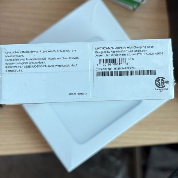 Apple AirPods Pro 2nd generation Brand New in Sealed box Model A2032 A2031 A1602 - Picture 3 of 4